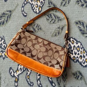 Vintage Y2K Coach signature Demi monogram small shoulder hand bag purse